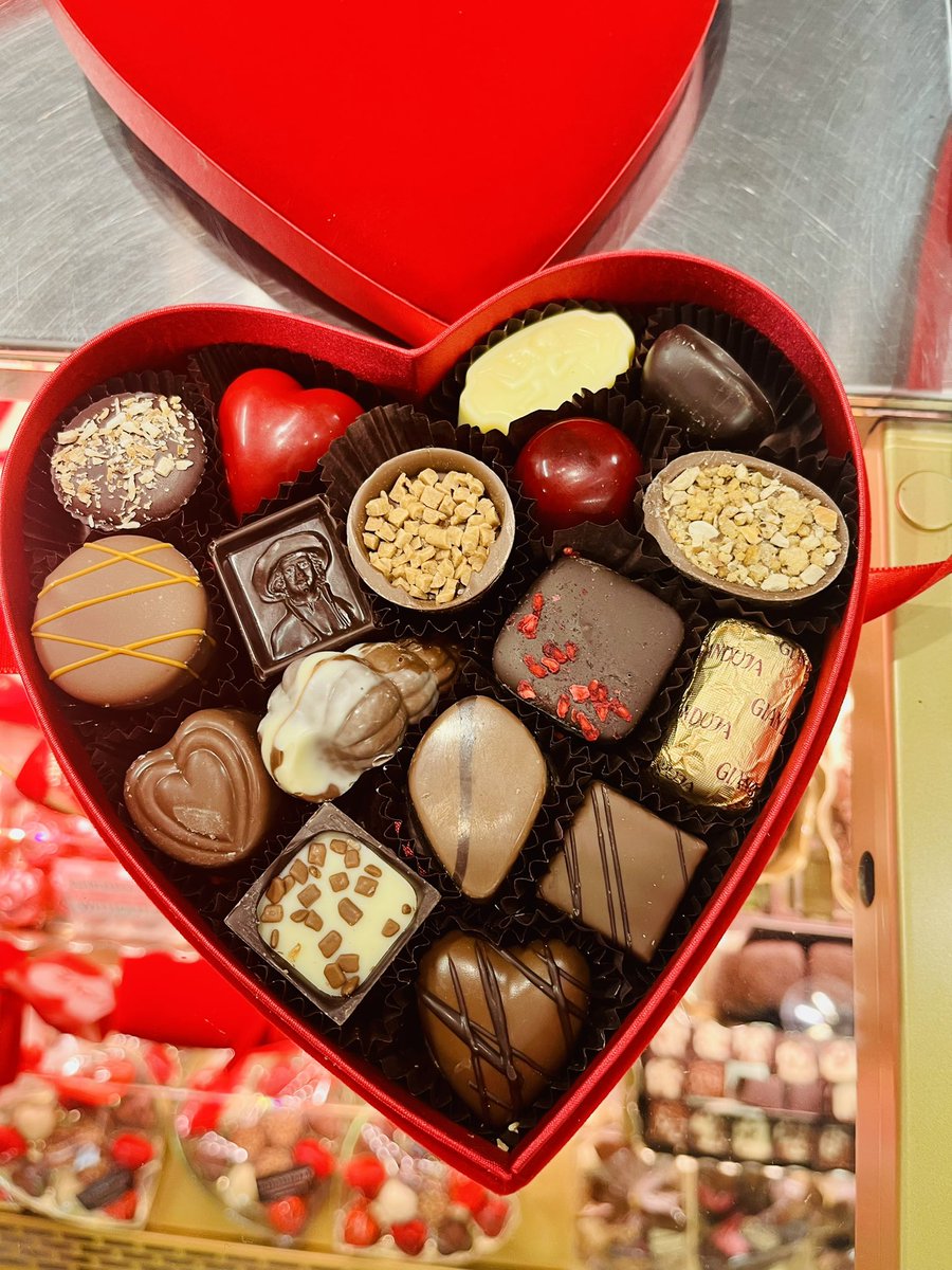 Congratulations Rosemary and all the team at @wwwchocolateie in @EnglishMarket . As always a fantastic selection of all things chocolate for that special person in your life this Valentines week #Valentines2024 #CorkConcierge @FotaIsland