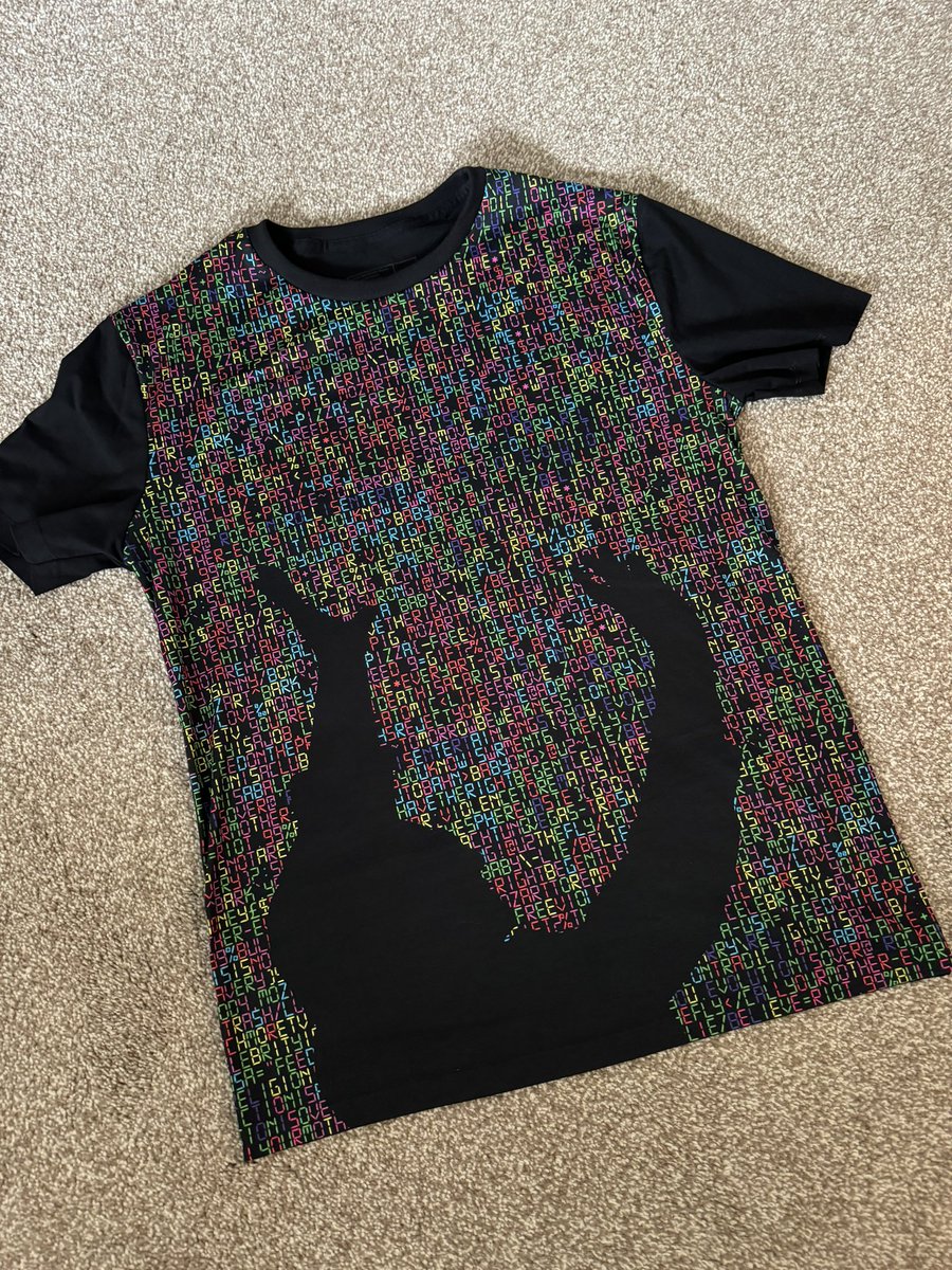 SunnyBono's tweet photo. Got my T-shirt from my Redbubble shop! I like it! If you want the link - let me know
#u2 #u2uvsphere #u2thefly #theflyu2 #achtungbaby #u2vegas #u2lasvegas #u2sphere #bono @u2 https://t.co/37e7fyxJDX