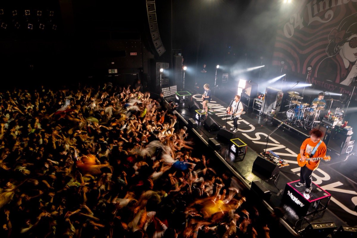 04GENLS's tweet photo. 2024.02.11 Zepp Sapporo
『MYSTERY TOUR 2024』w/ 岡崎体育
建国記念の日は体育の日になりました。出てくれてありがとう。久しぶりの対バンでしたが、完璧なライブ運びと伝える力の高さにたまげた。打ち上げでは魚介と日本酒を岡君と堪能しました。今年は北海道に積極的に行きたい
photo by @vizkage https://t.co/Xw1xDRZJjB