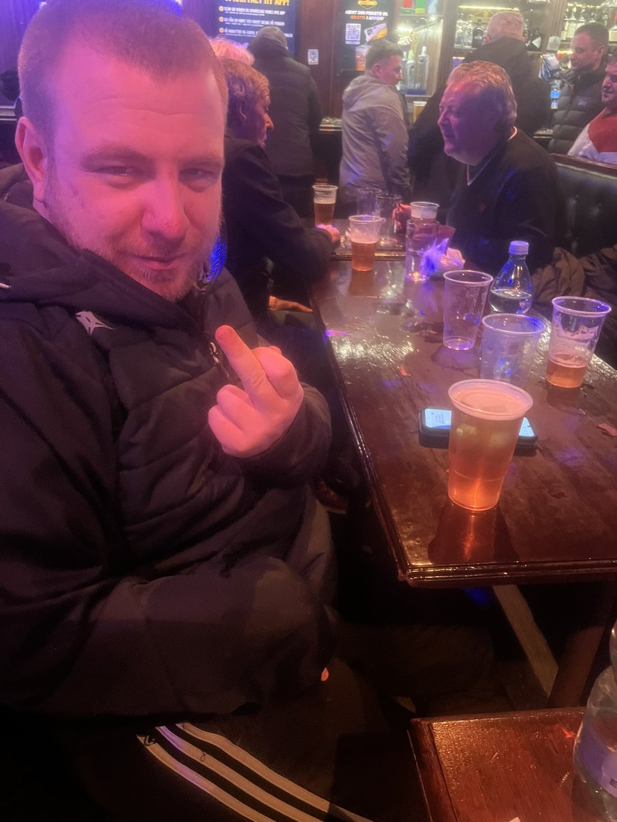Sandham29's tweet photo. @BlueFanFromHull Not had a sip you pussy https://t.co/SnzYkMn5pR