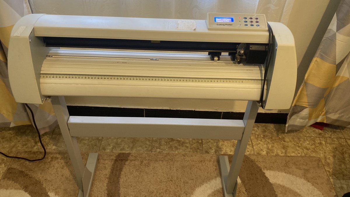 nairobabe's tweet photo. Selling these two: Heatpress machine + 4 in 1 Vinyl Plotter 

Heatpress
-Cap &amp; Cup printer
-Plate printer
-T-shirt/hoodie printer

WhatsApp +254 775 268632

Both 65,000 Ksh

Check videos of the machines on this thread  👇🏾 https://t.co/D0tzUCWktV