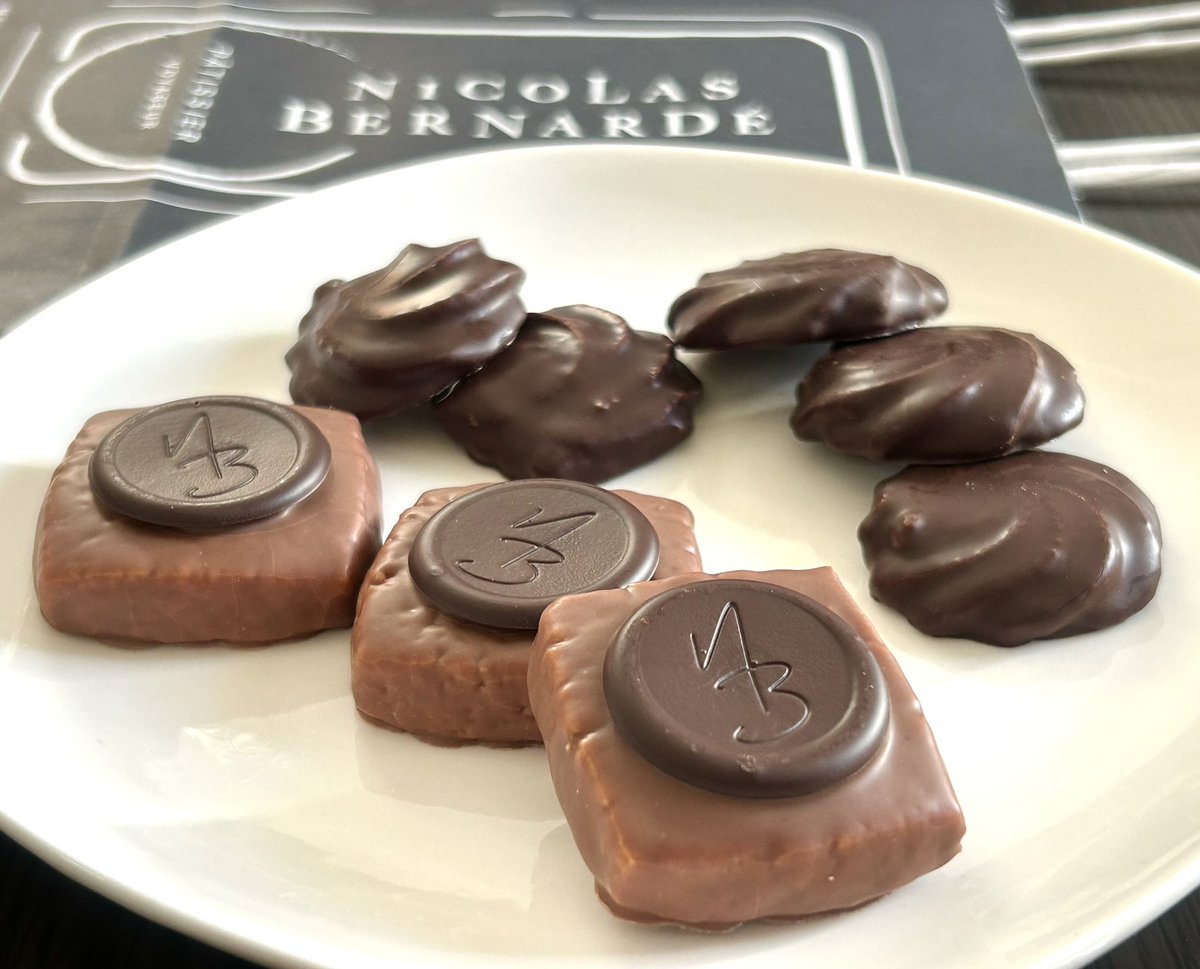 ニコラ・ベルナルデ🇫🇷 ＊ ショートブレッド ショコラ レ