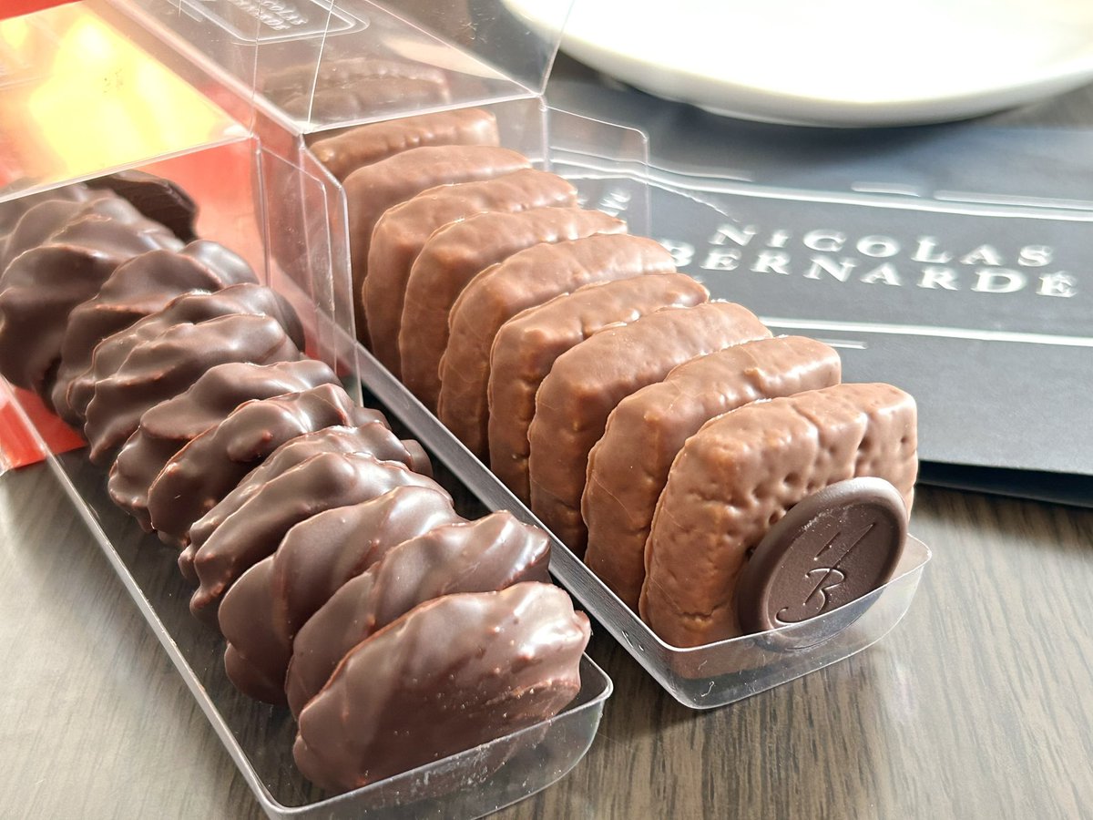 ニコラ・ベルナルデ🇫🇷 ＊ ショートブレッド ショコラ レ