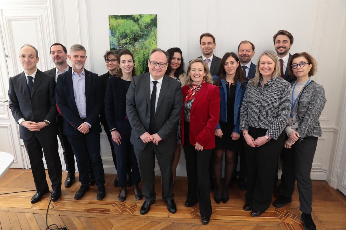 Nadia Calviño (@nadiacalvino) on Twitter photo 🇪🇺🇫🇷 Delighted to connect together with VP Fayolle with our colleagues in #Paris
Led by <a href="/Gregoire_CLD/">Gregoire Chauviere Le Drian</a>, the Office is the <a href="/EIB/">European Investment Bank</a> Group entry point for institutions and businesses, driving investment projects to promote the EU's strategic priorities.
Thank you for the warm welcome! 🇪🇺🇫🇷 Delighted to connect together with VP Fayolle with our colleagues in #Paris
Led by <a href="/Gregoire_CLD/">Gregoire Chauviere Le Drian</a>, the Office is the <a href="/EIB/">European Investment Bank</a> Group entry point for institutions and businesses, driving investment projects to promote the EU's strategic priorities.
Thank you for the warm welcome!
