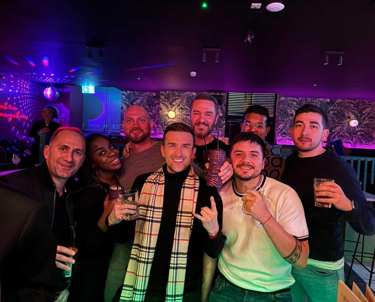 traveledguy's tweet photo. Here's some pics from our recent @MyInvestingClub meetup in London, always a blast! https://t.co/U7KwbtJXR3