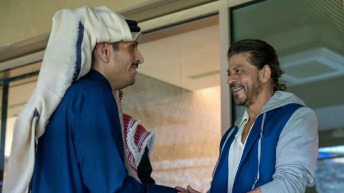 SHOCKING!!!

While Noida Channels and Godi Media would do propaganda and blabber Modi Modi and run prime time debates on Modi's Magic.

BJP leader Subramaniam Swamy has revealed that India's own hero and superstar Shah Rukh Khan had to personally persuade the Emir of Qatar for