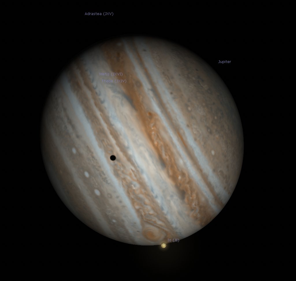 Am 15. Februar stehen der Jupitermond Io und sein Schatten gleichzeitig vor der Planetenscheibe. Das Bild zeigt die Situation um 21:49 Uhr, wenn der Mond gerade austritt. Dann lässt sich dies am besten beobachten. Jupiter steht zu diesem Zeitpunkt 20° hoch über dem Westhorizont