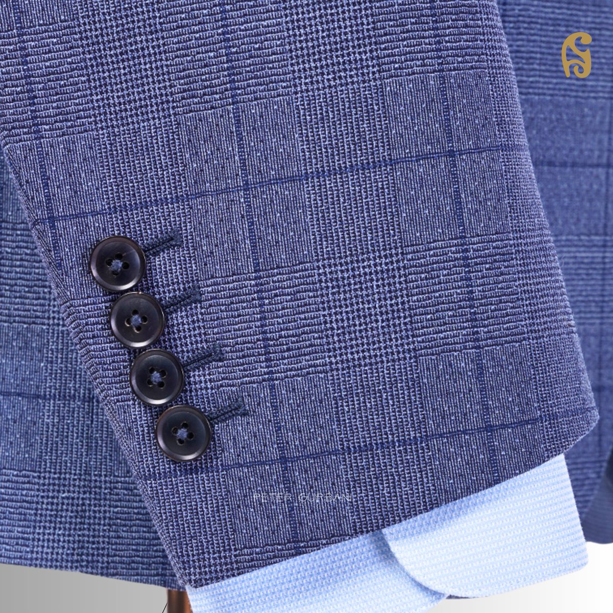 petergurbani's tweet photo. ✨Bespoke 3Pc Suit
 -Single Breasted 2 Buttons
 -Notch Lapel
 -Full Sleeve with 4 Buttons
 -Upper Breast Pocket
 -Lower Flap Pocket
 -Vest Style Peak Lapel
-Vest Style Double Breasted 6 Buttons  
 
 #Mensoutfit #mensuit #menswear #mensfashion  #readytowear #nigeria #Abuja #lagos https://t.co/ztnndWhYt5