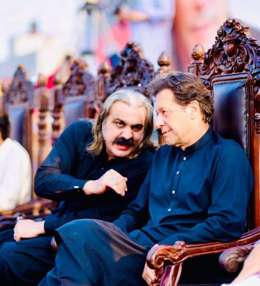 AsadAToor's tweet photo. 🚨🚨#BREAKING: Former PM and #PTI founder @ImranKhanPTI formally nominates @AliAminKhanPTI for CM #KP position. https://t.co/jfbbfP7eKt