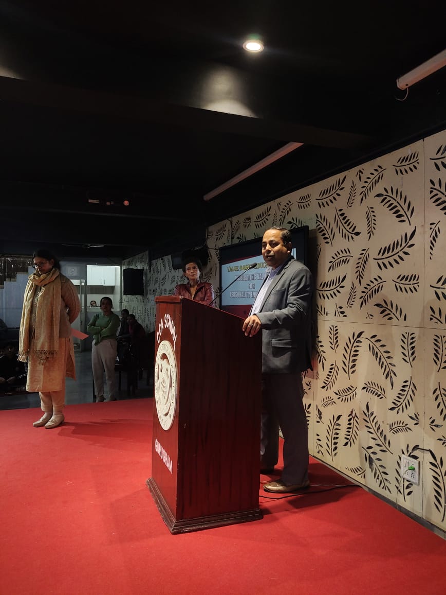 GenLeapOrg's tweet photo. Unveiling the extraordinary journey of self-discovery at our recent workshop on 'How students can become the best version of themselves' at CCA School, Gurgaon! 
All participants received certificates and delved into self-discovery with the React-o-Meter questionnaire. #Genleap https://t.co/eEDK2yPVxQ