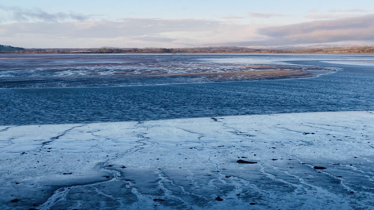 The beautiful River South Esk estuary this morning from possibly the windiest train station in Scotland… with the best views 💨❄️🏔️ #riversouthesk #Angus #Montrose