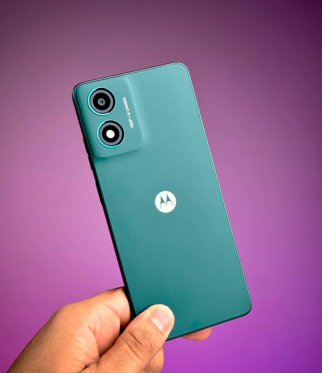 Alright. 500 likes and iska bhi giveaway confirmed for the #stufflistingsarmy 😎
#motorola #motog04