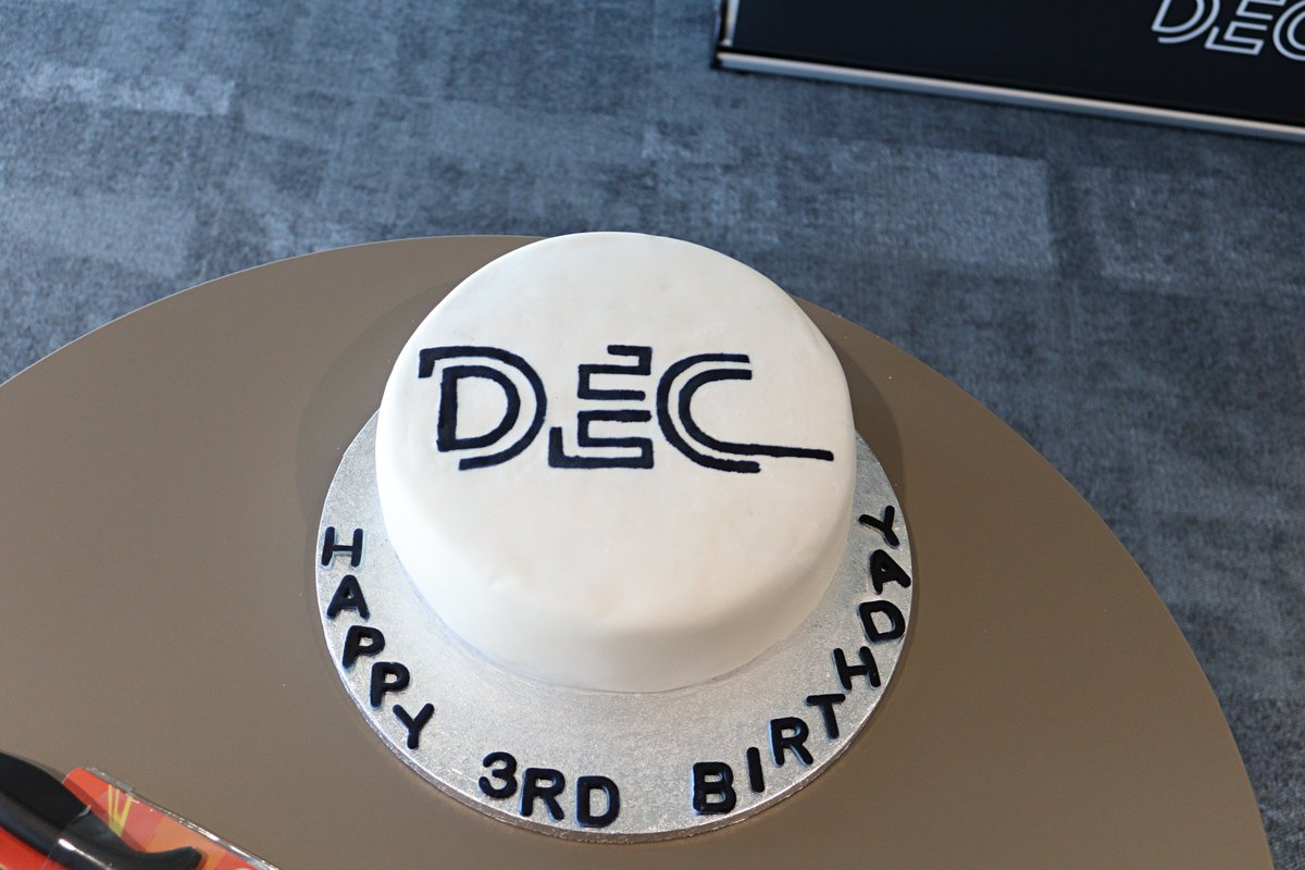 Yesterday we celebrated 3 years of <a href="/DEC_Darlington/">DEC</a> with special guest <a href="/RishiSunak/">Rishi Sunak</a>!

▶️750 new civil servants here in the NE
▶️9 government departments working together
▶️Strong relationships with local stakeholders

More to do but THANK YOU to everyone who has got us this far!