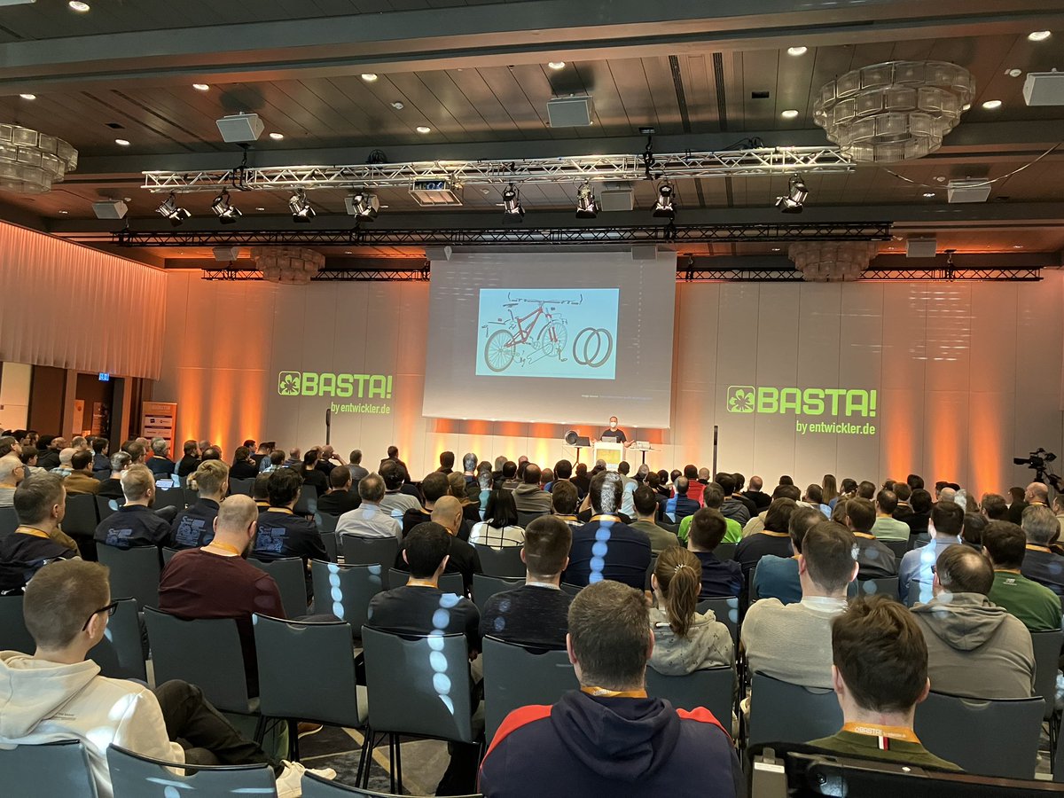 BASTAcon's tweet photo. Live von der #BASTAcon ➡️ @magrom und @rstropek sprechen über die Zukunft der #Microsoft und #GitHub #Copiloten. Von #Softwareentwicklung bis zu Office-Anwendungen zeigen sie die breiten Anwendungsbereiche auf. Auch live auf @entwickler https://t.co/q2sjDTpJI9