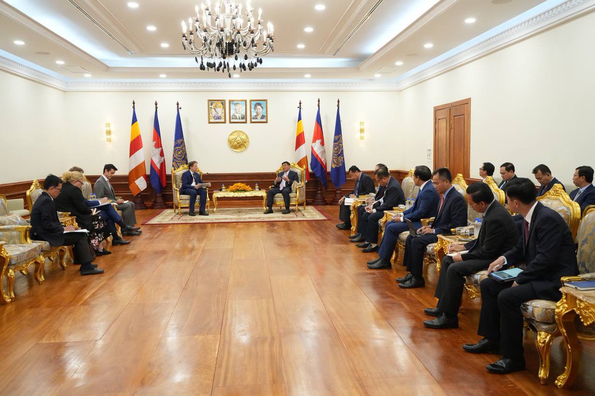 EUAmbCambodia's tweet photo. Discussed the critical land registration process, the state of the construction sector as well as the application of Eurocodes in 🇰🇭 Cambodia with HE Say Samal, DPM &amp; Minister of Land Management, Urban Planning and Construction https://t.co/pV9BsqKwYI