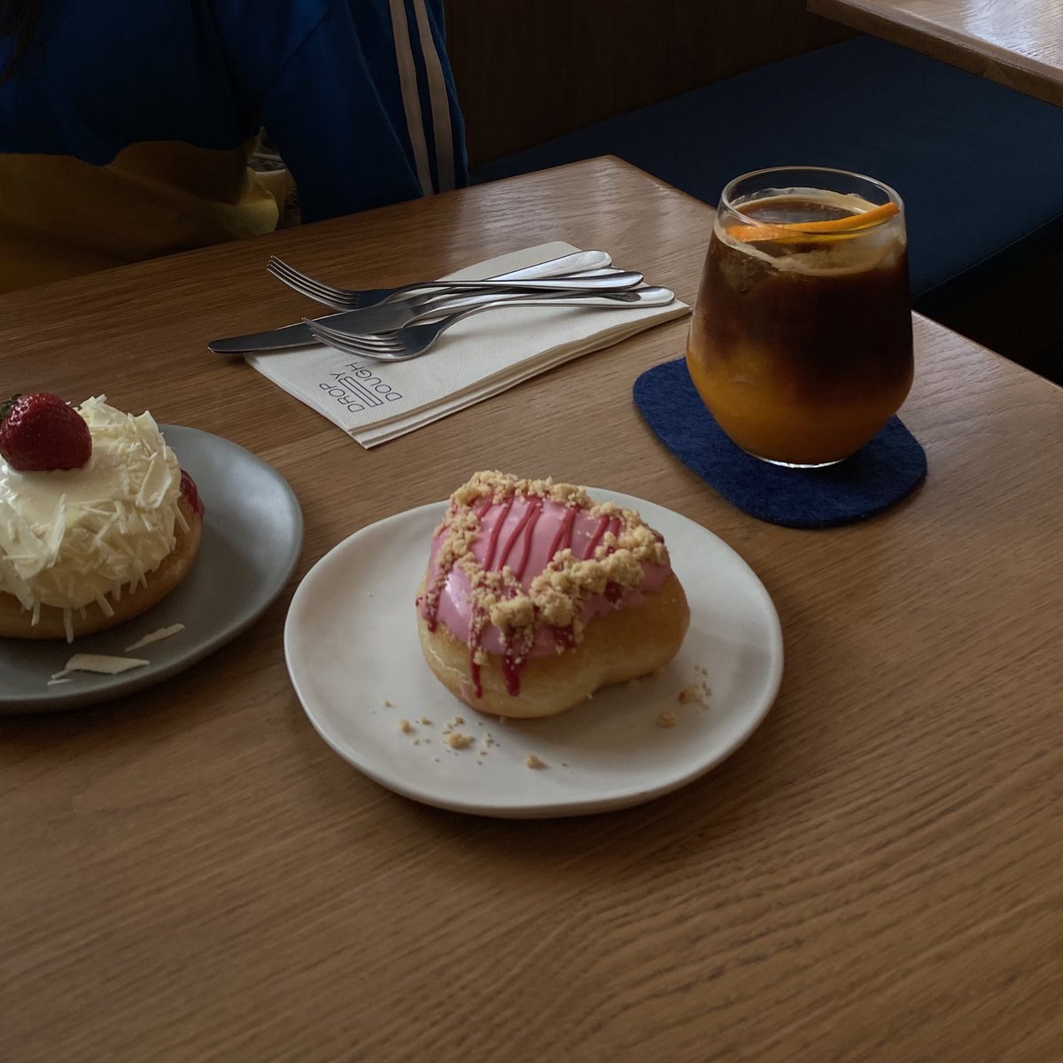 aplasticd's tweet image. feb