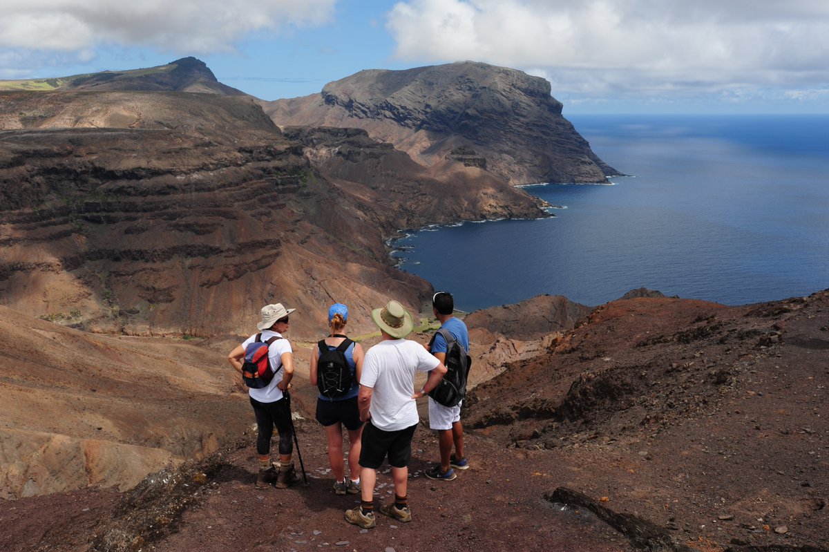 Direct Flights from Cape Town, Festival of Walking & Winning a Trip of a lifetime. Fun and exciting times ahead for #StHelena. Check out the latest newsletter here: shorturl.at/qyAFQ 📷 Ed Thorpe #Sthelenaisland #breathoffreshair #offthebeatentrack