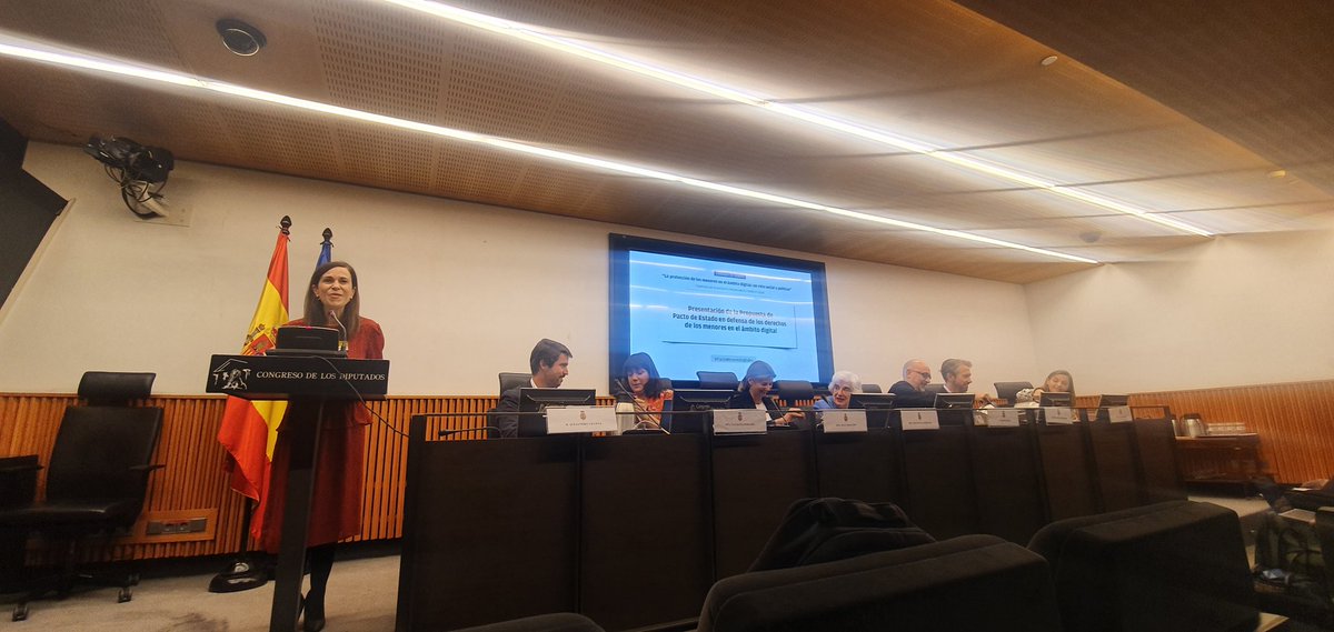 "La protección de los menores en el ámbito digital: un reto social y político" Presentación de la Propuesta de Pacto de Estado en defensa de los derechos de los menores en el ámbito digital en <a href="/Congreso_Es/">Congreso</a> con <a href="/FundacionANAR/">Fundación ANAR</a> <a href="/SaveChildrenEs/">Save the Children Es</a> <a href="/unicef_es/">UNICEF España</a> <a href="/AetdSalud/">@AETD_Salud</a> <a href="/AEF_fundaciones/">AEF Fundaciones</a>