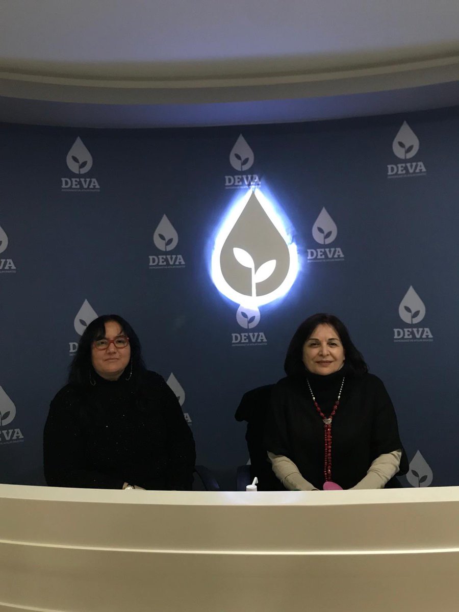 devaankarada's tweet photo. Bugün İl Binamızda nöbetçilerimiz İl Yönetim Kurulu Üyelerimiz Filiz Küçükkaya ve Fatma Beslen, siz kıymetli hemşehrilerimizi misafir etmek ve sizlerle hasbihâl etmek için il binamızdalar.
🌱💧🌱💧🌱💧🌱
#DevayaDavet
#AnkaraİçinHazırızBizDEVAYIZ

@devapartisi
@alibabacan
@nutkuakin