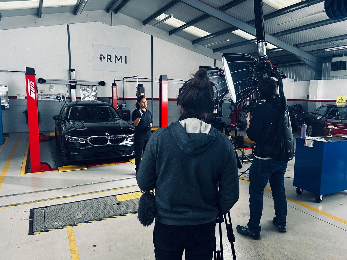 delphiautoparts's tweet image. Lights, camera, action! We're back at it again, bringing you more epic content with our #MastersOfMotion series.

Now it's your turn to be the director! Drop a comment and let us know what you want to see next?