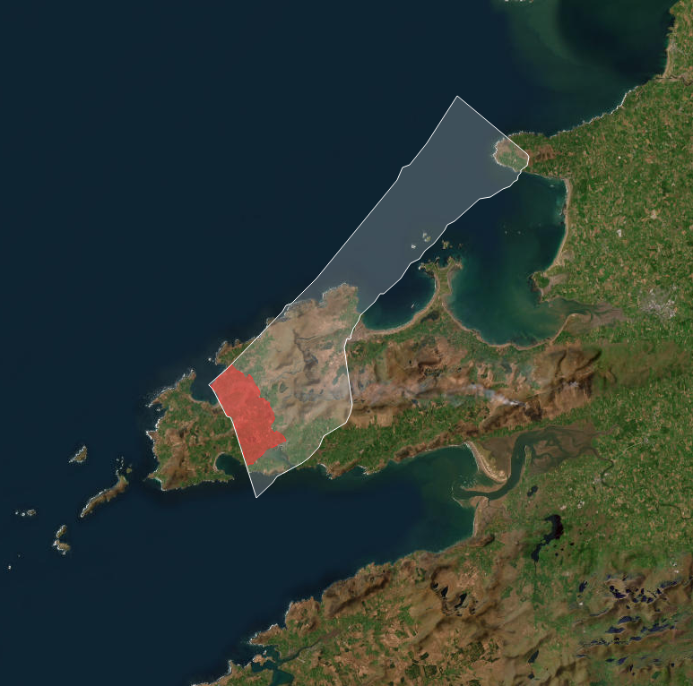 kingdumbofkerry's tweet photo. Gaza  is about the same size as the Dingle Peninsula, it had a population of 2.2m, mostly refugees.

#Rafah would fit between Feohanagh and Dingle and is  where an estimated 1.5m are now sheltering, they were told it was  a safe zone, they're being bombed.
#CeasefireNOW #genocide https://t.co/1oXzxLzrTm