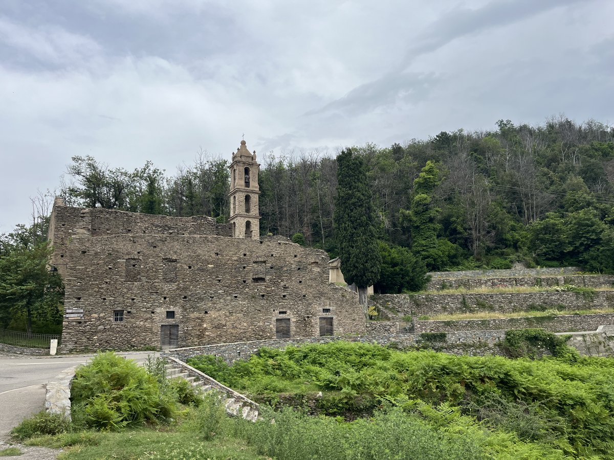 Ce soir à 20h45 sur ViaStella, visitez les plus beaux couvents de Corse dans un nouvel épisode de notre série "Trésors du Patrimoine Corse", et découvrez leur histoire dans notre article : tinyurl.com/CouventsCorse