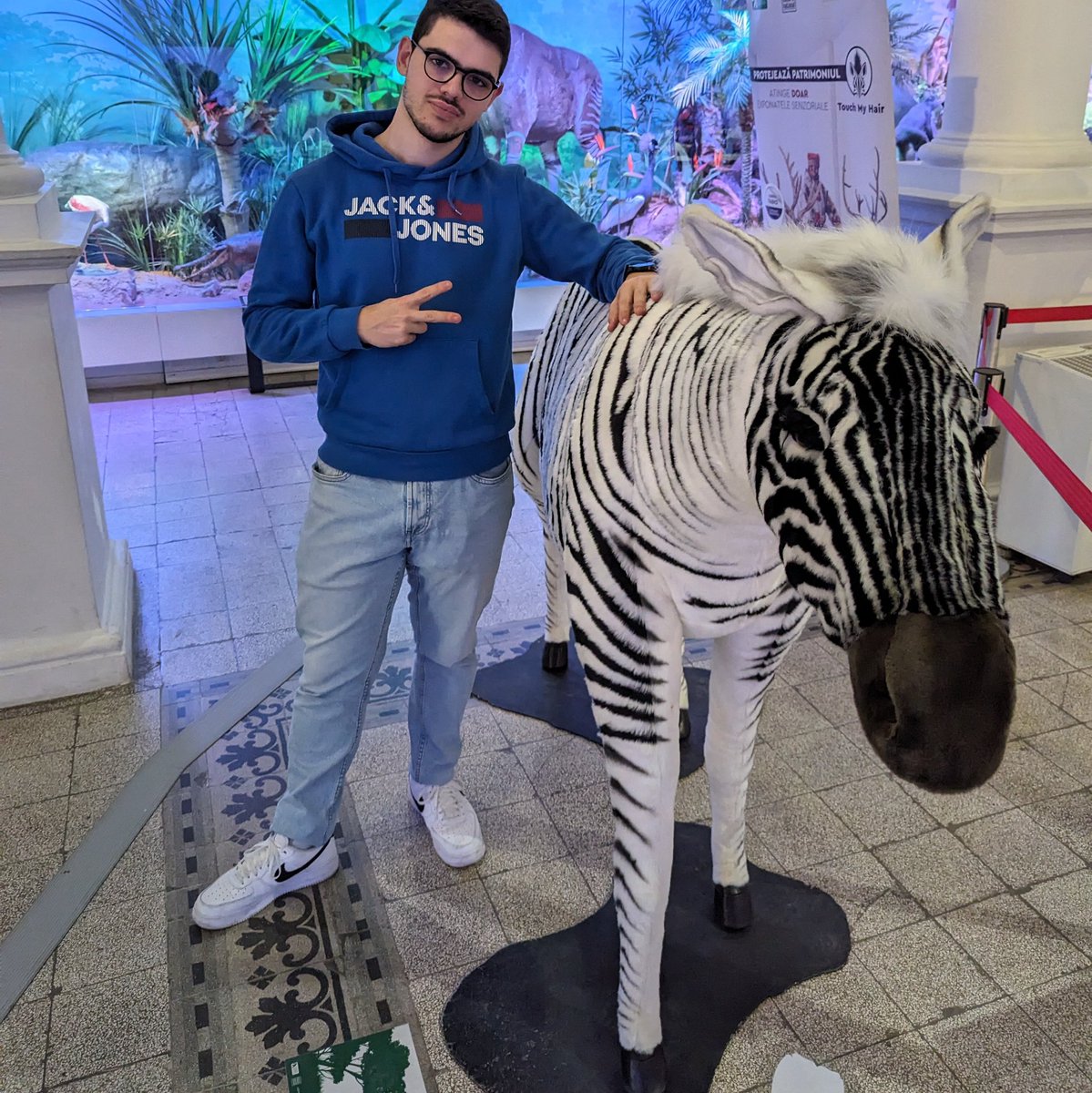 ZebroneI's tweet photo. Io col mio bro https://t.co/Ollv4vG1Bu