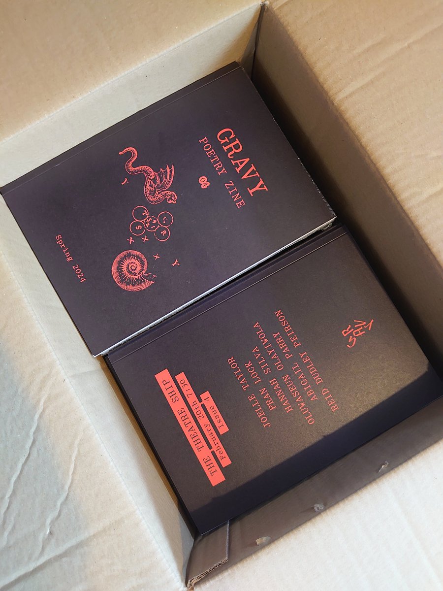 The zines have arrived! You get a free zine with every ticket and they're full of excellent poetry and photography. theatreship.eventcube.io/events/56049/g…