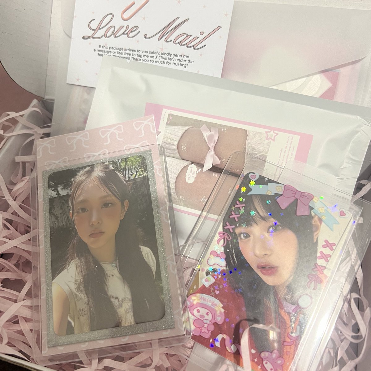 haesrens's tweet photo. — 💌 #fromxun @xunkie 

haerin and hanni arrived safely today! thank you for the many freebies 🫶🏼 https://t.co/RRyBxwNJ4K