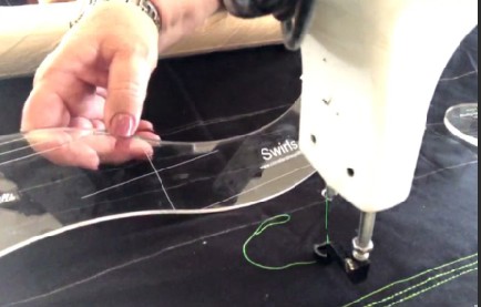 Conquilts's tweet image. Easy and consistent quilting designs using our Aussie Made Swirls ruler suitable for longarm machines and high shank ruler foot on domestic machines. Watch and learn new designs.

Watch now 👉 lttr.ai/AOfuC

#Longarmquilting #Machinequilting #Constantinequilts