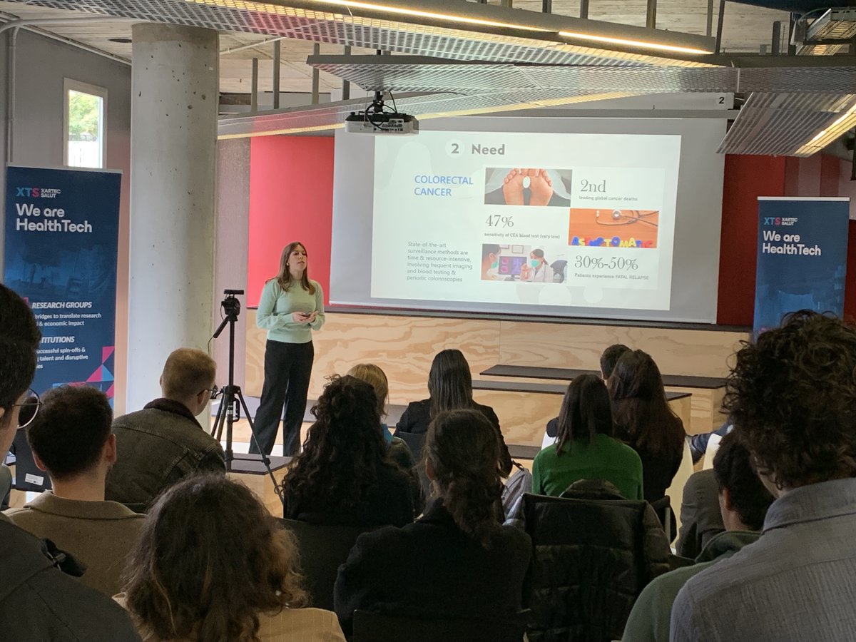 💫 Seguim en el Intercanvi Emprenedor. 

En aquest moment, Maria Maria Llambrich <a href="/mllambrich/">Maria Llambrich</a>  ens explica sobre #RecurDetect una prova de detecció precoç de recurrència i metàstasi de #càncer #colorectal a base d'orina 💦

#BarcelonaHealthInnovationWeek
#Emprenedors
#Innovació