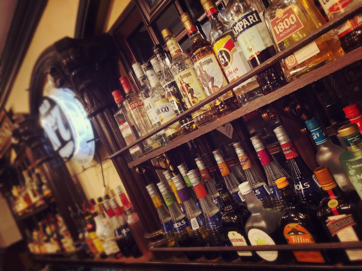 yokohama_corn's tweet photo. 【異酒家Corn-Barleyの楽しみ方②】

アラカルトで己が道を突き進むも好し、自分の好みを探すも好し！

130種以上のお酒を取り扱うコーンバレーだからこそ出来る🥃🍸🍾

ドライなものからノンアルコールまで、あなたの好みがきっと見つかる😍
#横浜コーンバレー
#横浜居酒屋
#横浜カクテル
#横浜バー https://t.co/2xyBk2uCkq