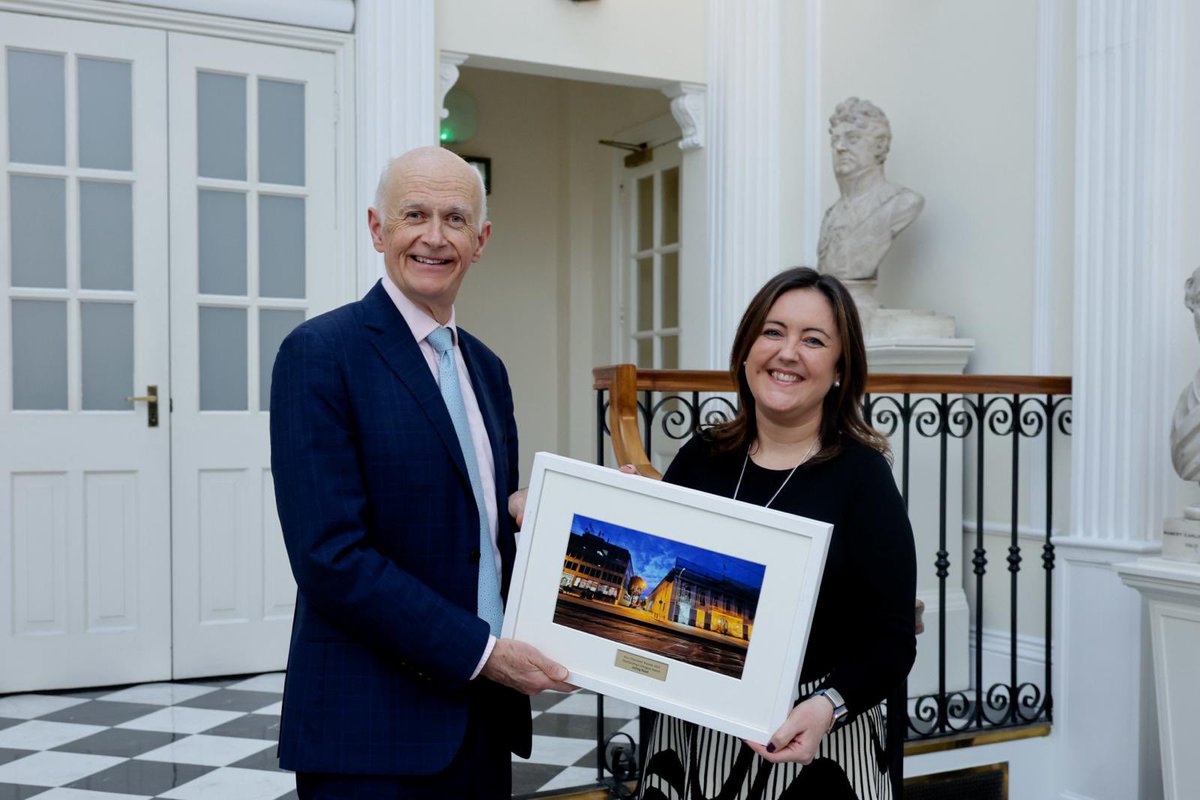 Aisling Reast @aisling-reast.bsky.social (@aisling_reast) on Twitter photo I was incredibly honoured to receive the <a href="/RCSI_Irl/">RCSI</a> Vice Chancellor’s Award for Outstanding Colleague yesterday, a testament to the work of the <a href="/RCSI_Quality/">RCSI Quality Enhancement Office</a> team & wider organisation’s commitment to quality. Thanks to the award organisers & congrats to my fellow award winners! I was incredibly honoured to receive the <a href="/RCSI_Irl/">RCSI</a> Vice Chancellor’s Award for Outstanding Colleague yesterday, a testament to the work of the <a href="/RCSI_Quality/">RCSI Quality Enhancement Office</a> team & wider organisation’s commitment to quality. Thanks to the award organisers & congrats to my fellow award winners!