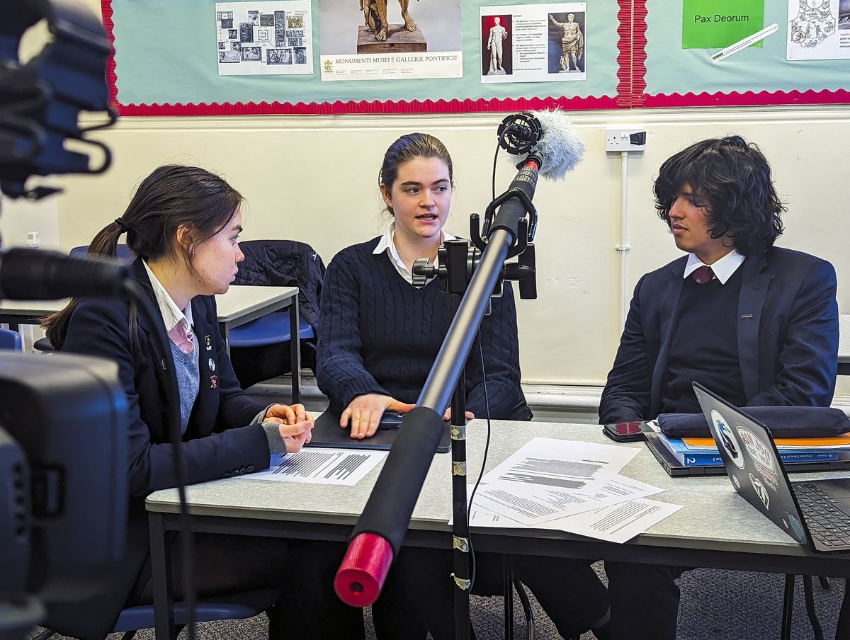 AndrewSociety's tweet photo. Our new L6 members had a fantastic time yesterday recording our first student-led podcast episode, focusing on Artificial Intelligence, including its potential uses but also dangers. Keep your eyes peeled for its release! #felstedinspires https://t.co/UgG6oggavH