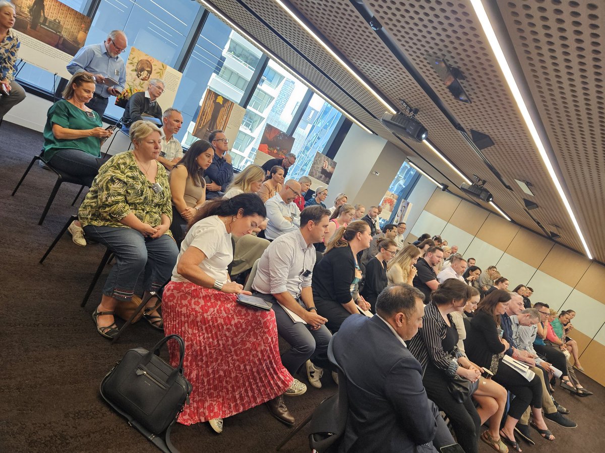 Isabelle Bartkowiak-Théron tweet media