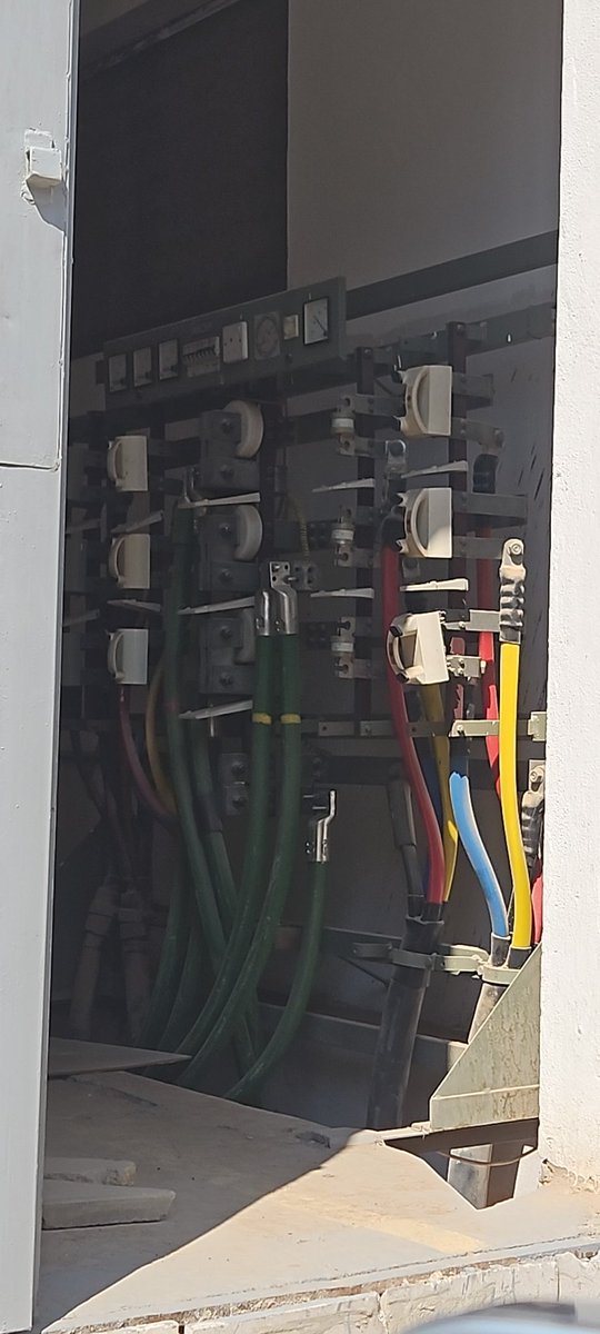 electric_380's tweet photo. السلام عليكم 
ارجوا اتخاذ اللازم وإغلاق قبل وقوع المشكله  لاسمح الله 

@alKahrabaFriend https://t.co/b5xelfcKQF