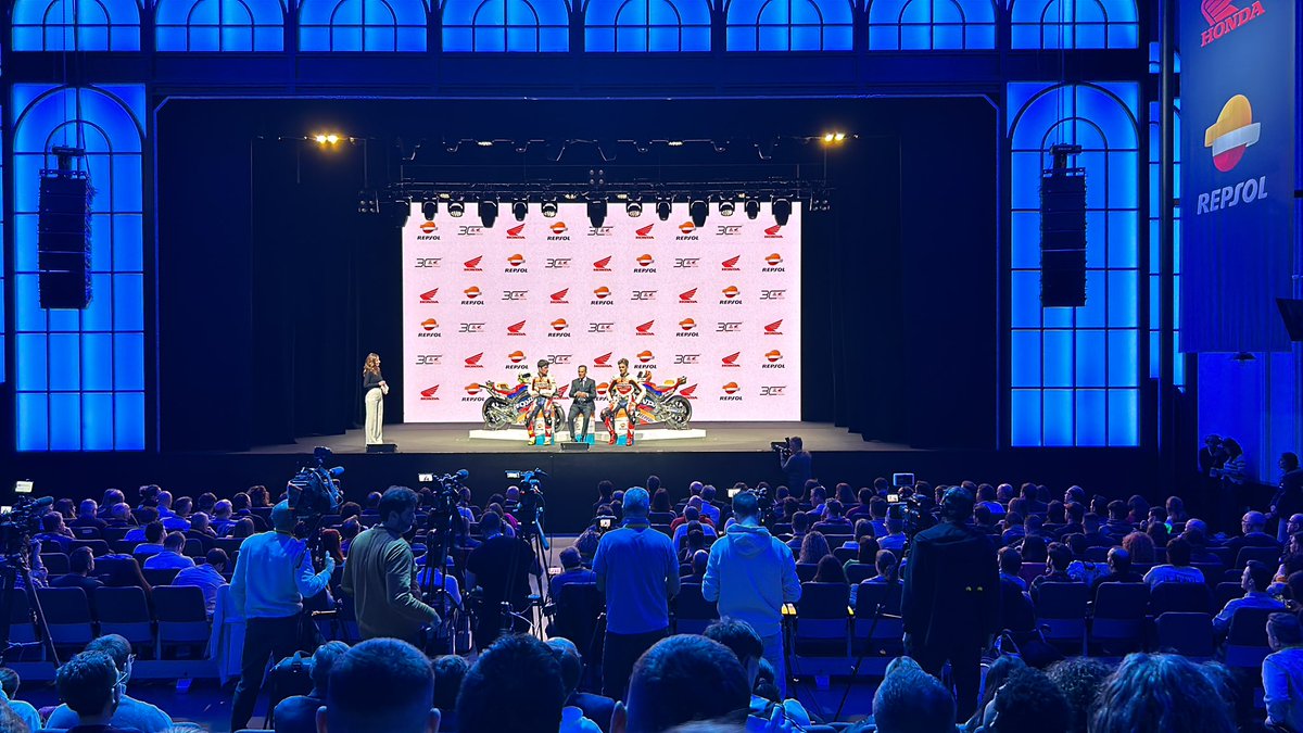 #repsolhonda2024 Alberto Puig, ¿Cuánto de revolución hay en la nueva Honda de MotoGP? o por el contrario, ¿es más una evolución?