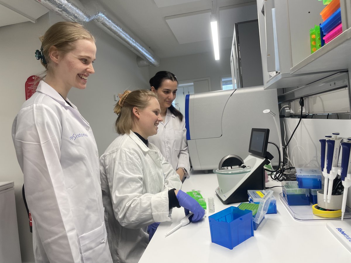 Greetings from our lab and shout-out to all #WomenInScience! Last Sunday was the International Day of Women & Girls in Science, a day of recognition, and a call for women to have equal access and participation in the #STEM fields 🔬💡 🌐Learn more: bit.ly/3UGFjvY