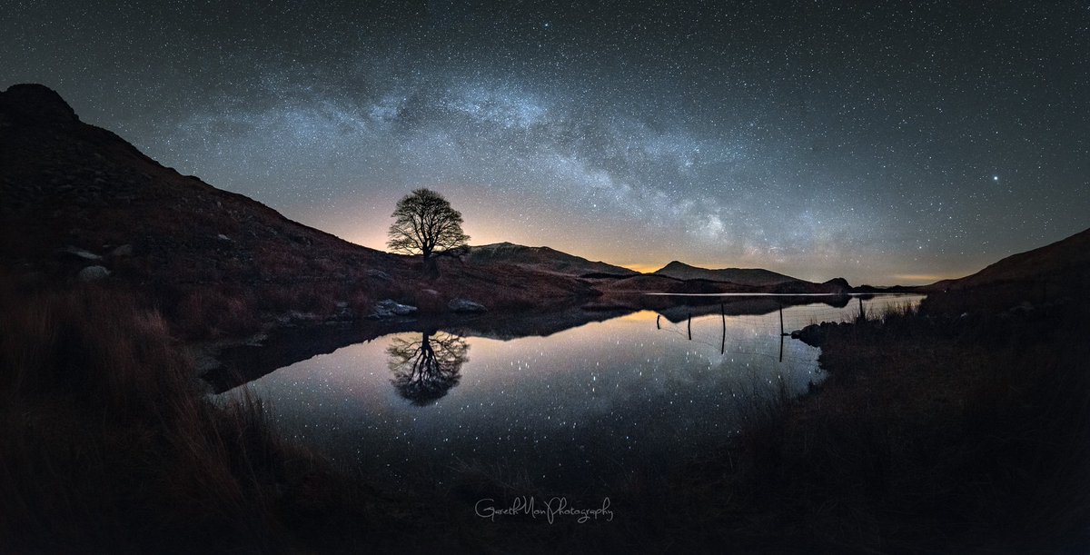 It's Dark Sky Week in Wales
I love being out with my camera on clear cold nights
Call me crazy but i absolutely love the solitude at night and looking off our planet into space

#darkskywales #eryri #anglesey #stars #milkyway #Astrophotography #wales #ynysmon #photooftheday