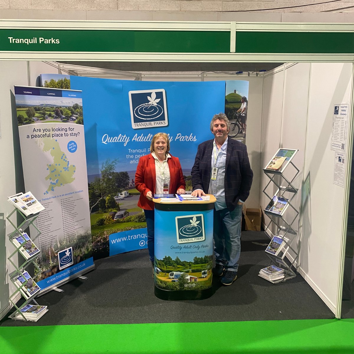 Day 1 of the @CaravanCampShow...

Here are Sarah & Simon Singlehurst, the wonderful owners of New Lodge Farm in Northants, ready to meet visitors on our stand no. 4031.

If you're at the show, come and say hello and pick up a our brochure.

#nec #caravancampingandmotorhomeshow