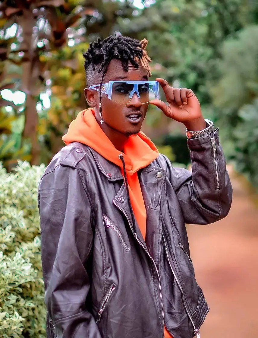 <a href="/vallymusicug/">H.E VALLY MUSIC</a>