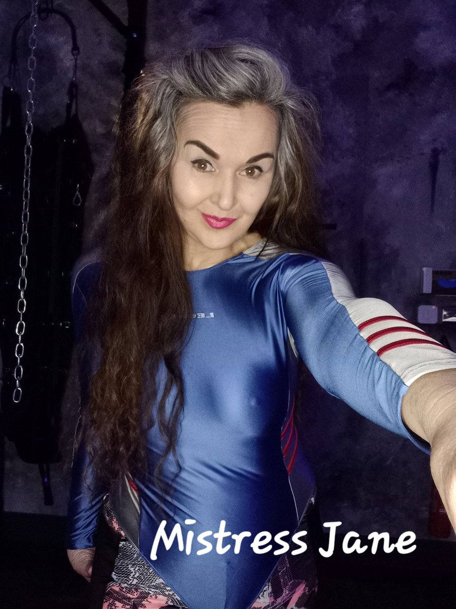 It takes all sorts!

If you love #leohex #spandex #shinythings get hitting that #retweet button 🚨