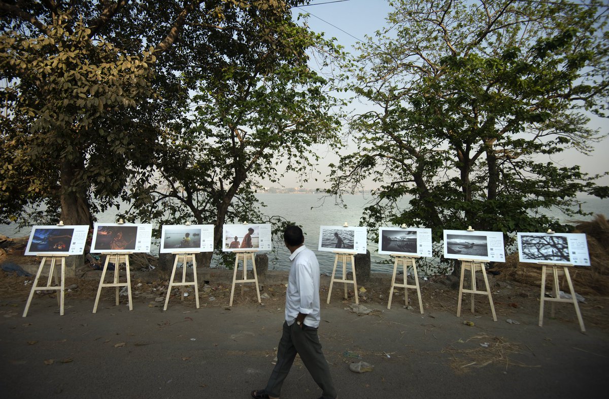 pubarun_b's tweet photo. Public art has the power to problematize and therein transform the discourse of popular narratives. 

Thank you KultX for supporting my exhibition as a part of the River Festival S3, circa 2023. 

Produced with a seed fund from @InsideNatGeo and @nature_org https://t.co/2RRmiKZWcK