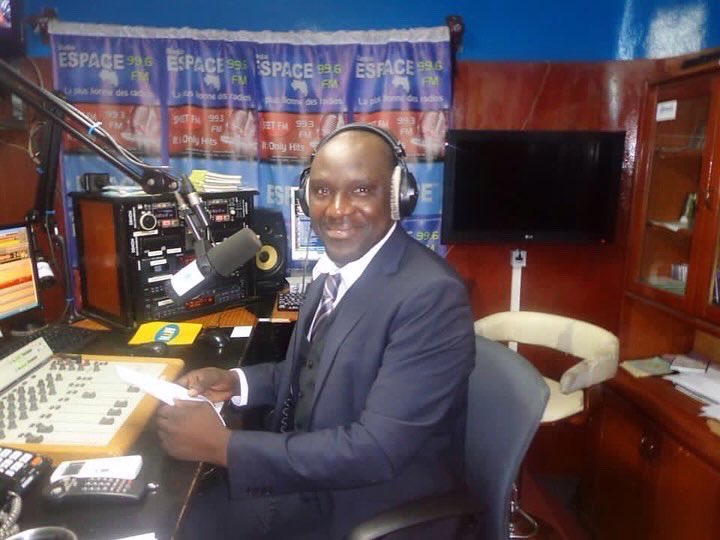 LamineGuirassy's tweet photo. La radio est bien plus qu'un simple outil de diffusion ; elle représente un lien intime avec des millions d'auditeurs à travers le globe. Bonne journée mondiale de la radio 📻 https://t.co/ZeBBkCvq74