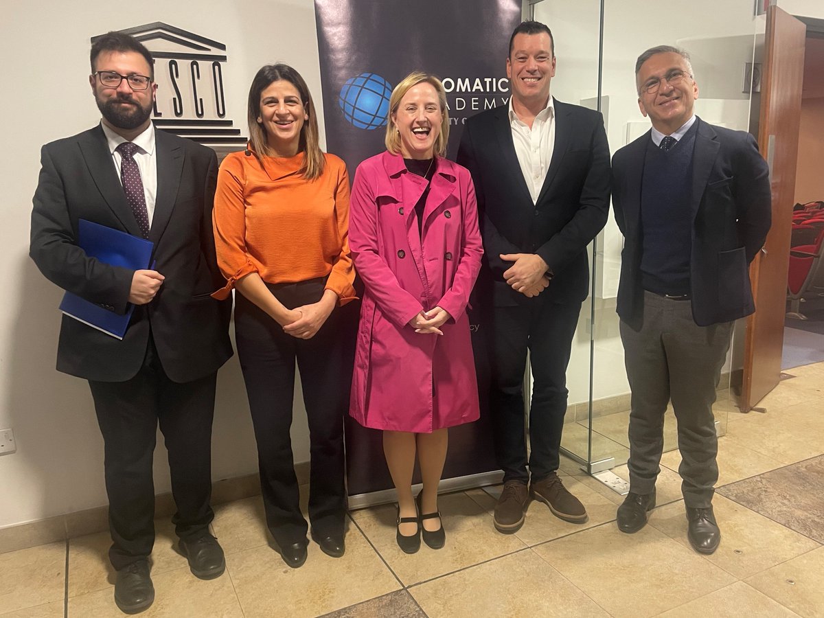 Last night, we had the pleasure of co-organising a highly impactful seminar at <a href="/UNIC_ENG/">University Nicosia</a> on "Women in Diplomacy: Shaping Foreign Policy, Security and Defence" w/ <a href="/CommissionerGE/">Office of the Commissioner for Gender Equality</a> <a href="/JosieChristodou/">Josie Christodoulou</a> and a keynote speech by HE <a href="/USAmbCy/">Julie S. Davis</a> Julie Fisher <a href="/USEmbassyCyprus/">U.S. Embassy Cyprus</a> [1/3]