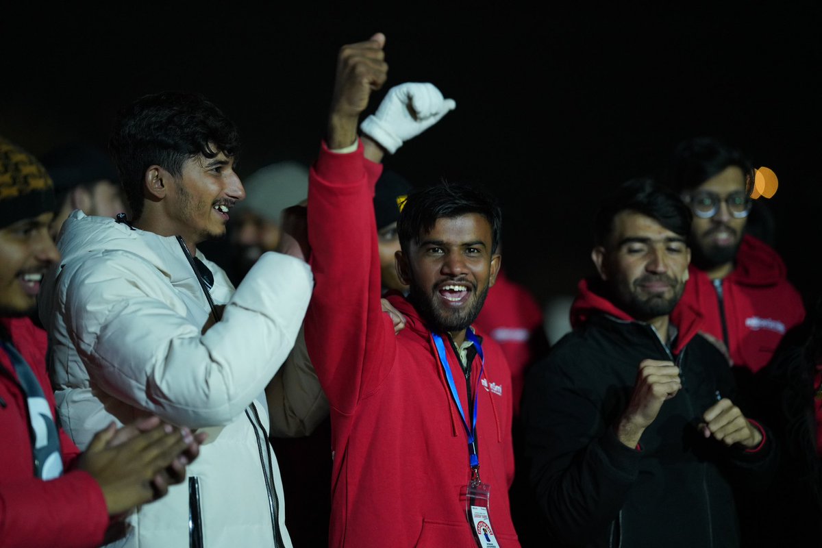 MillionSmilesPK's tweet image. The Leadership Lesson - When it comes to decision making power, it’s important to have a strong team leader who can provide guidance and support.

Hum Heroes Hain !
Hum Hain Pakistan 🇵🇰 

Join us next on Trek 6.0 coming this August 2024.

#TrekVenture #MillionSmiles