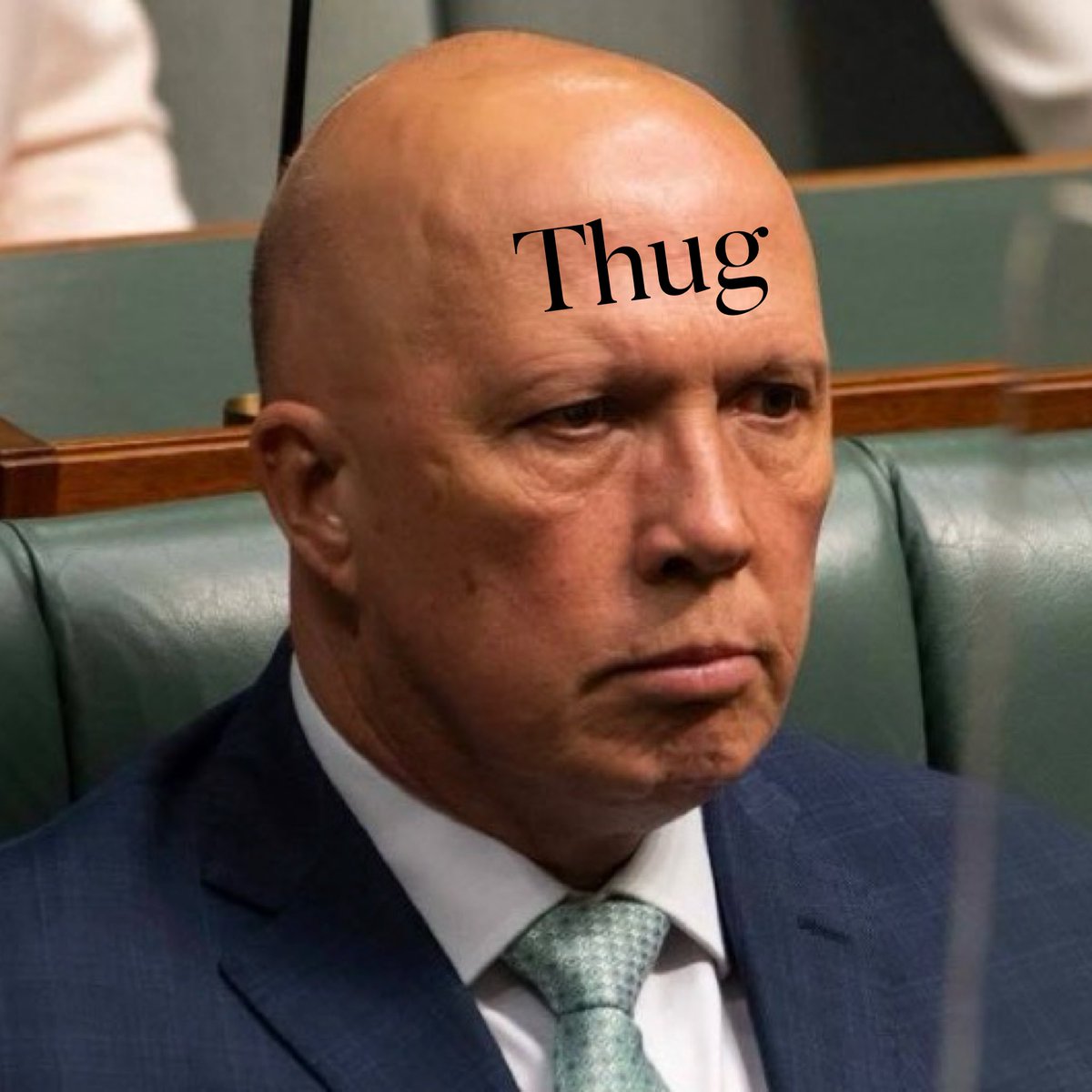 The lights are on but no one’s home…
Might as well face it he’s addicted to thug #ThugLife 
#ThugDutton #SpudDud
