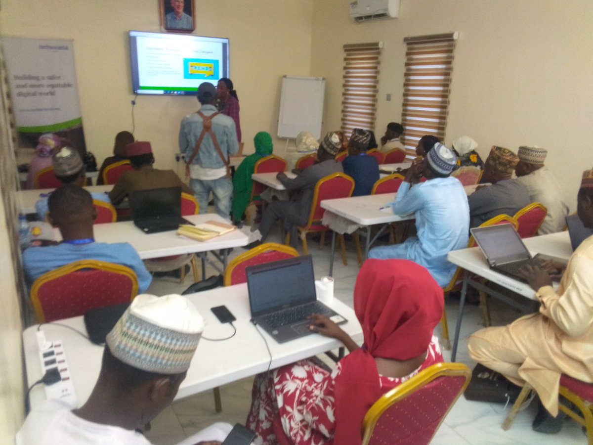 leads_nigeria's tweet photo. Meeting Objectives:
1. Provide comprehensive insights into current digital safety trends affecting youth.
2. Equip participants with effective methods for delivering digital safety training to young people.
3. Focus on combating image-based sexual https://t.co/q4tSqcigaw