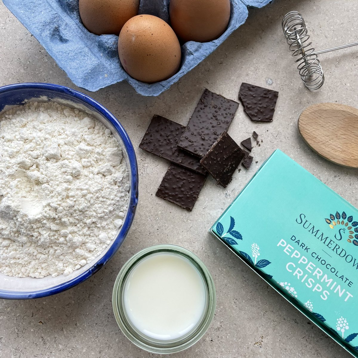 Mint chocolate pancakes anyone? What will you be topping yours with today?
#Summerdown #peppermint #peppermintoil #mint #mintchoc #peppermintchocolate #mintchocolate #thepeppermintpeople #shrovetuesday #pancakeday #pancakes🥞 #pancaketopping #crêpe #pancakelover #pancaketuesday