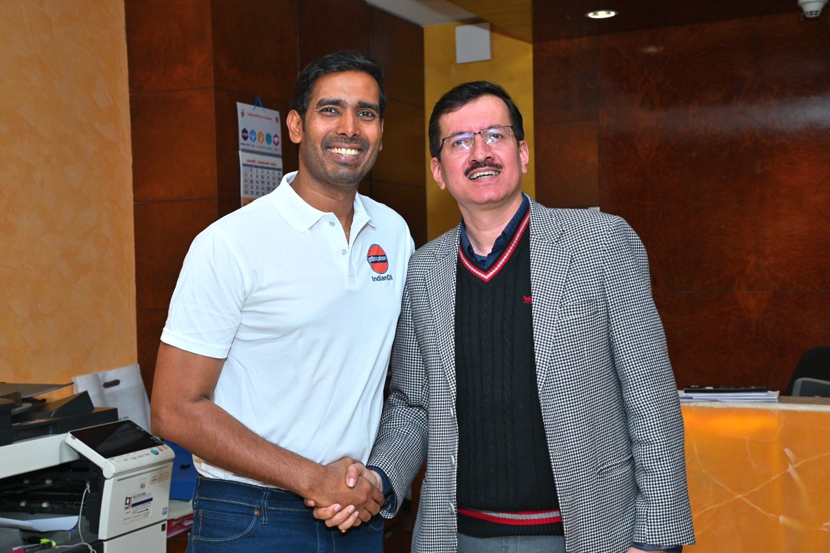 Great to meet our TT Champ @sharathkamal who is making IndianOil and India proud by his extraordinary performance.